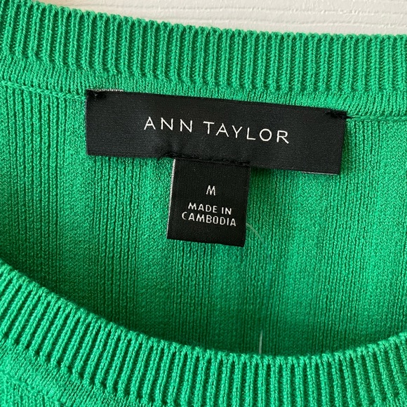 Ann Taylor green knit sleeves top in size M - Picture 3 of 7